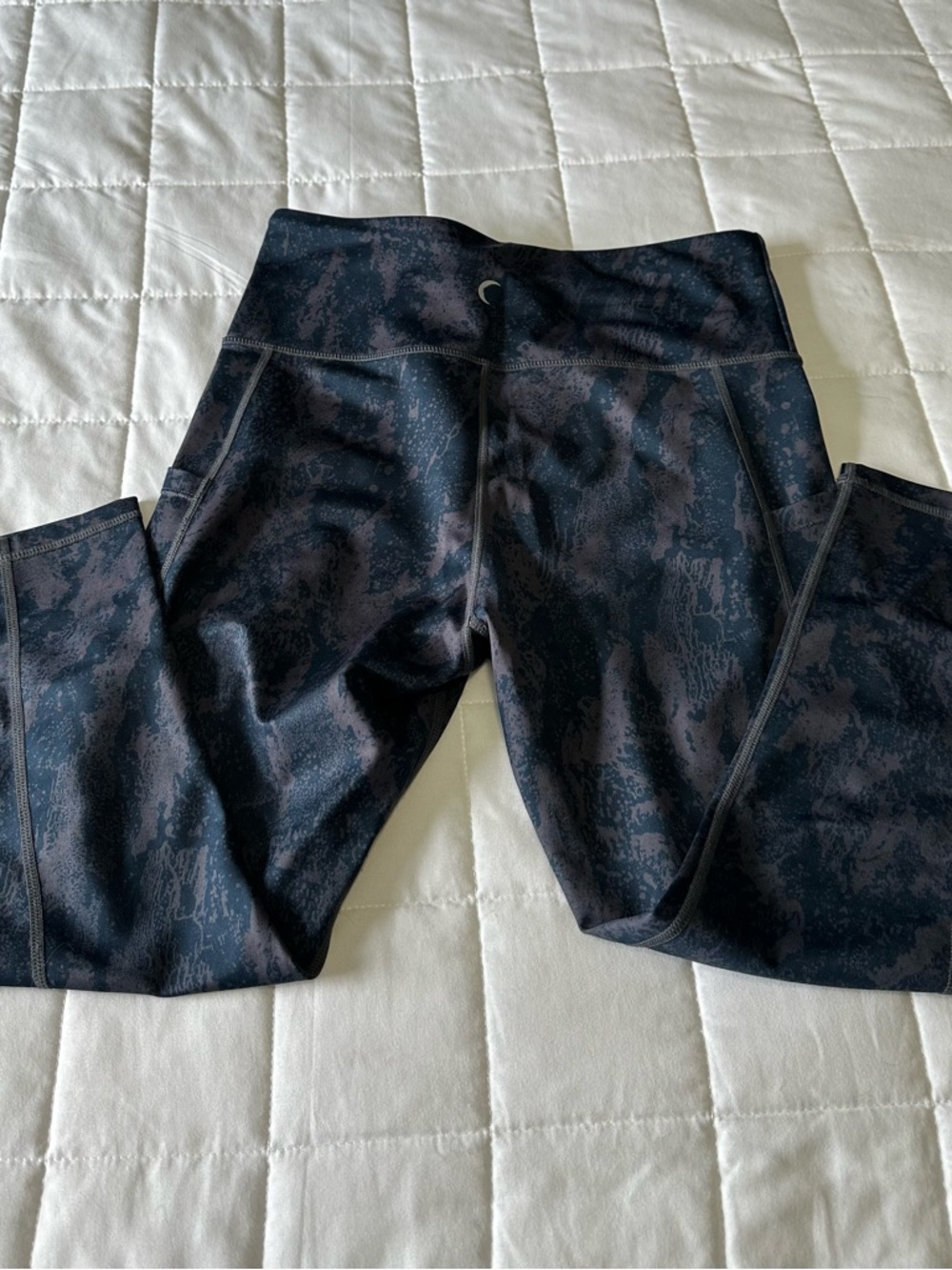 Zyia crop 8-10